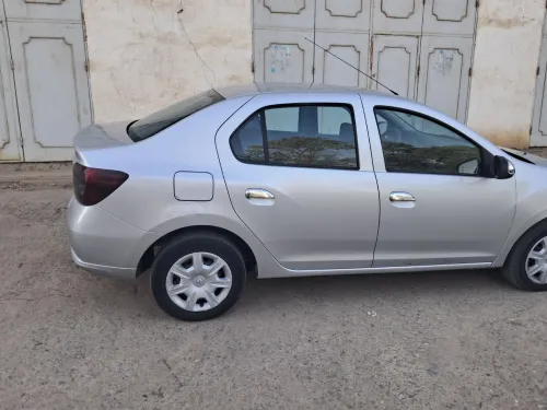 Renault Symbol 2013 رومانية