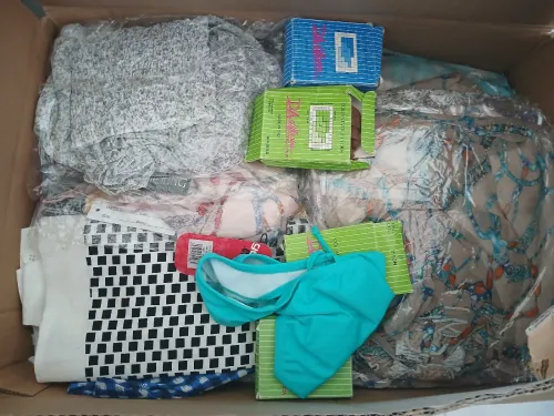Vêtements femme et enfant 