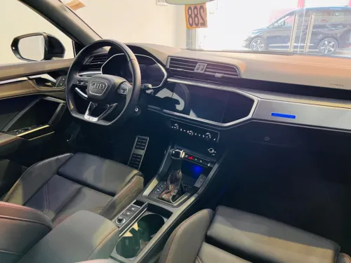 Audi Q3 2021 Q3