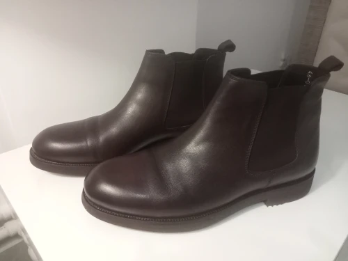 Chaussures boots chelsea vrai cuir marque Gauche