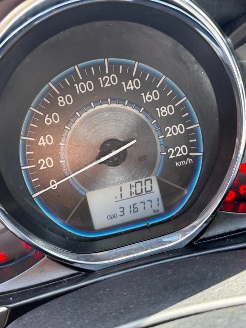 Toyota Yaris Sedan 2015 Executive