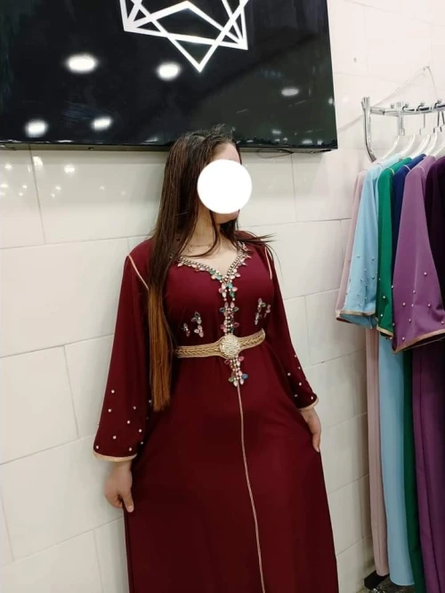 Robe Caftan Livraison disponible pour 48 wilaya 