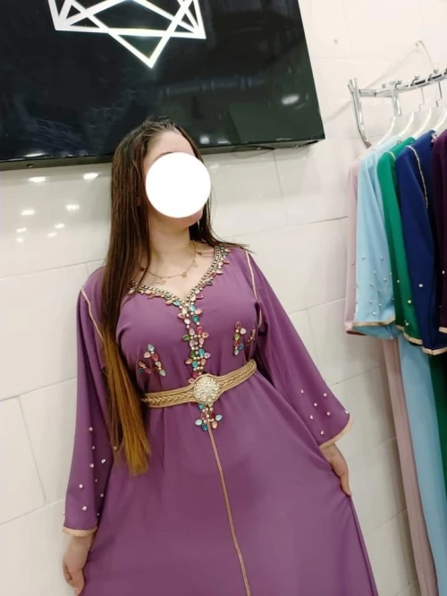Robe Caftan Livraison disponible pour 48 wilaya 