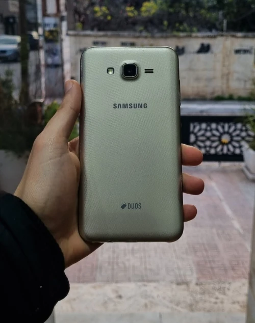 Samsung J7 Core