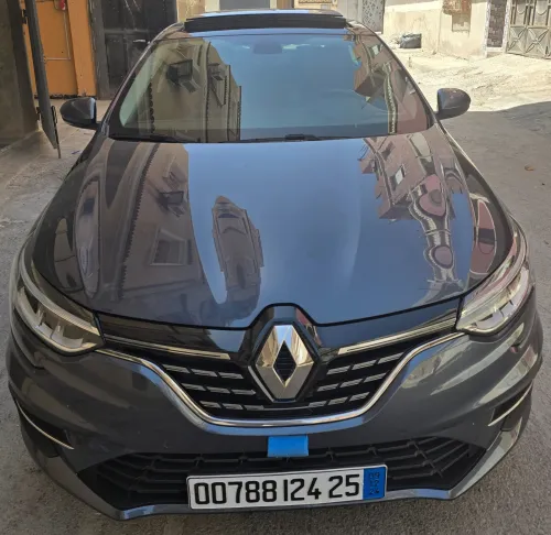 Renault Megane 4  2024 Itens
