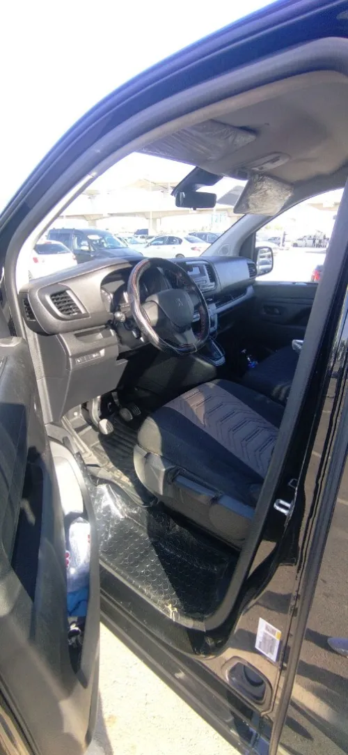 Peugeot Expert 2024 Combi