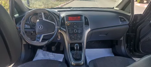 Opel Astra 2013 COSMO