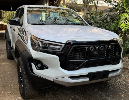 Toyota Revo  2025 GR