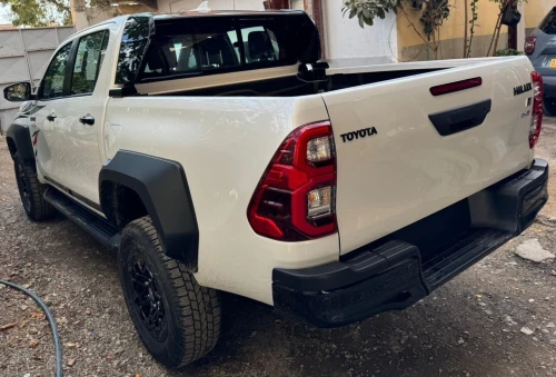 Toyota Revo  2025 GR