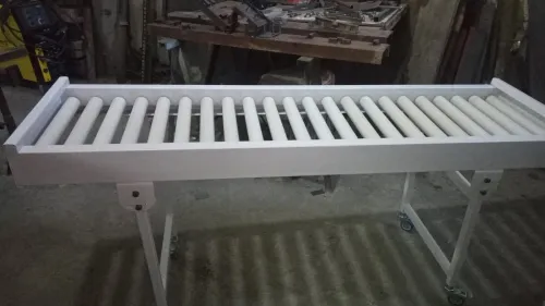fabrication convoyeurs a rouleaux libres en PVC pour produits alimentaires