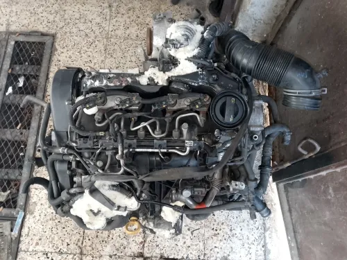 Moteur audi Q3 03L