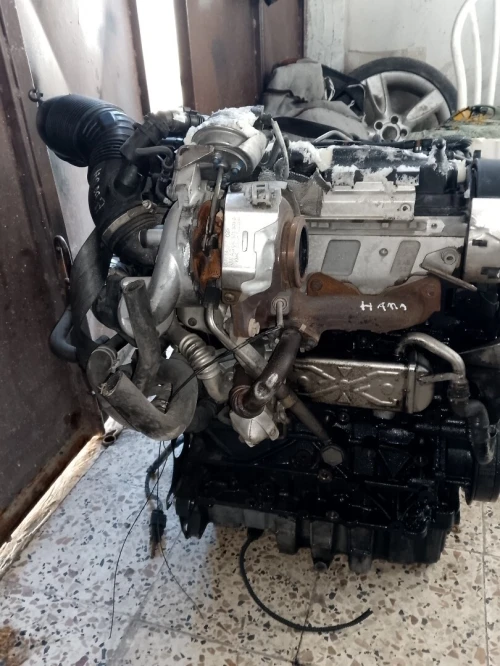 Moteur audi Q3 03L