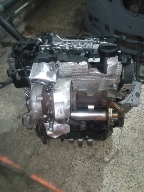 Moteur 03 Volkswagen  tout court 