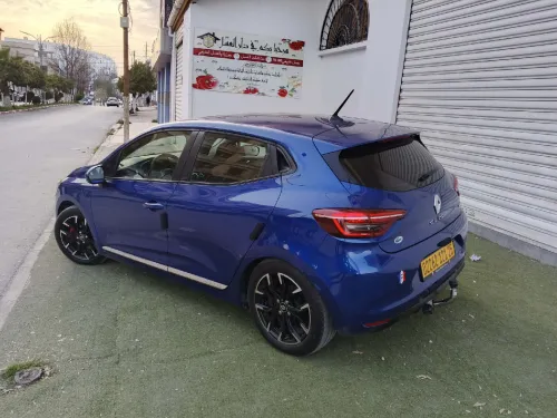 Renault Clio 5 hibryd 2021 E-TECH