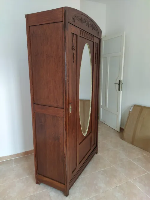 Armoire rustique ancien modèle 