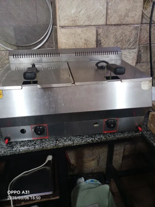 materiel cafeterie fast food