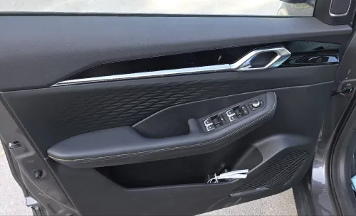 Geely Coolray 2026 Folle option