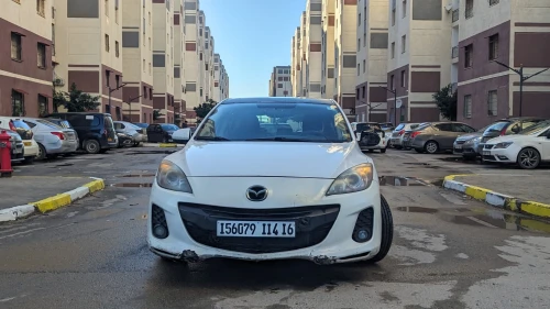 Mazda 3 2014 hatchback