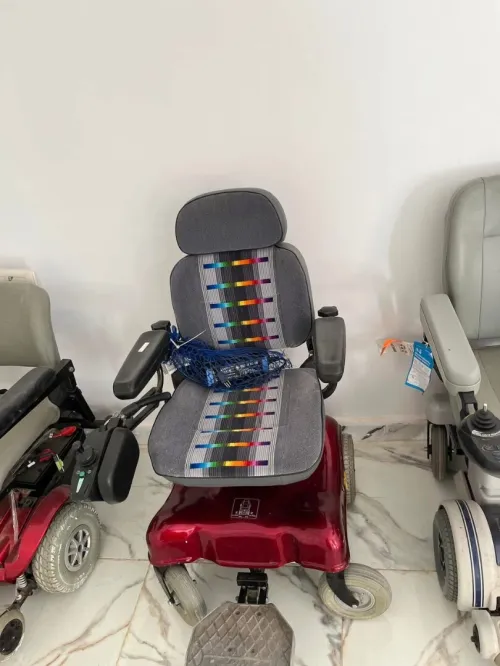 Fauteuil roulant électrique 