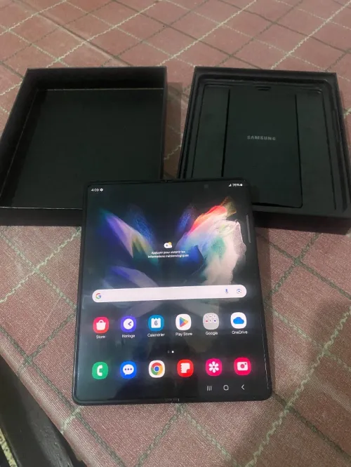 Samsung Galaxy Z fold3 5G