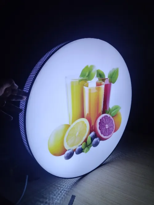 Enseigne lumineuse, panneau publicitaire