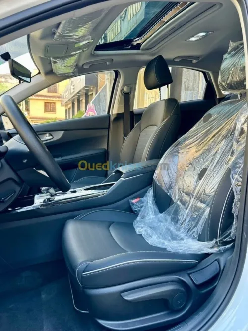 Kia K3 2025 Luxury