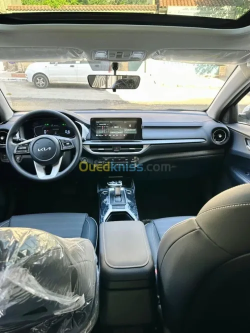 Kia K3 2025 Luxury