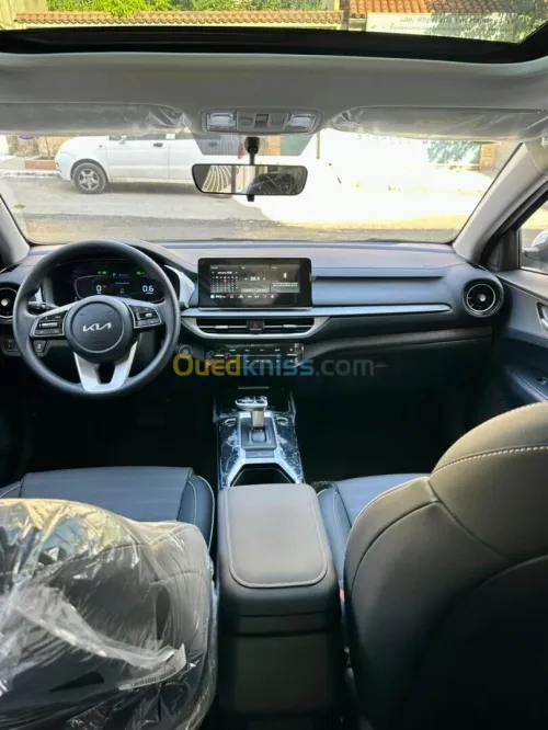 Kia K3 2025 Luxury