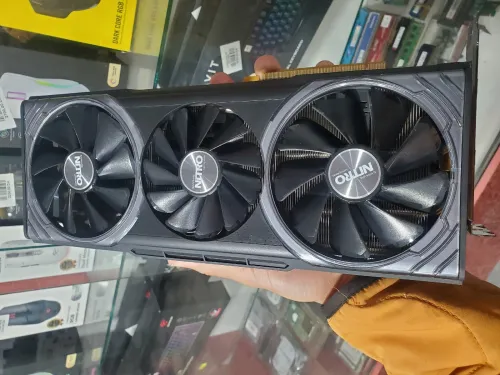 SAPPHIRE NITRO+ RX VEGA 64 8GB 
