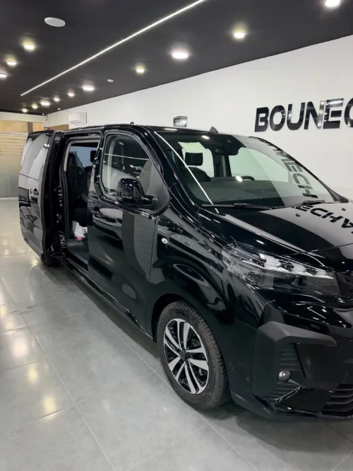 Peugeot Traveller 2025 Business Pack