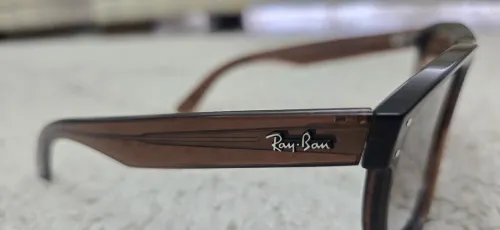 Ray-Ban