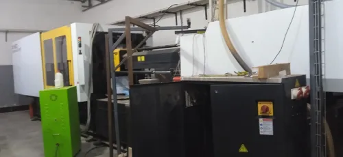 Machine injection plastique
