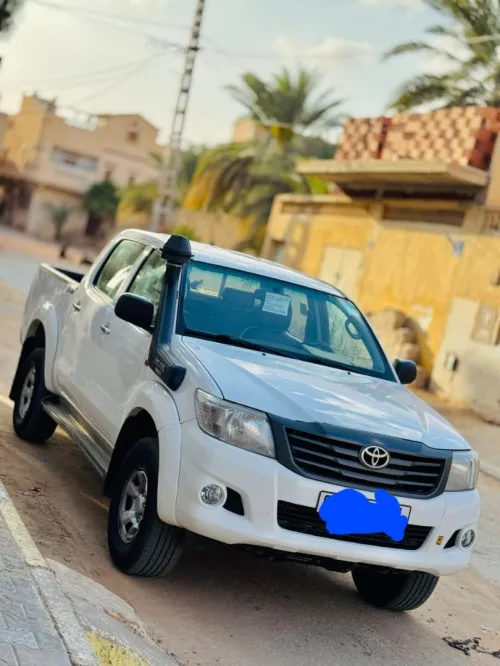 Toyota Hilux 2015 LEGEND DC 4x4