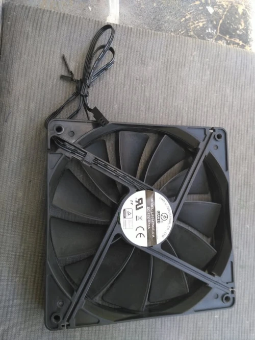 VENTILATEURS PC 120MM+140MM LIAN LI