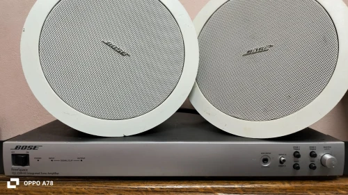 Amplificateur Bose Haut parleur Bose