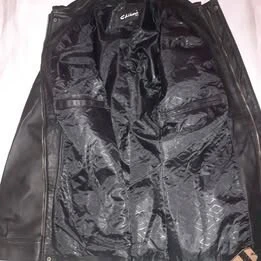 Vest cuire noir  shibana   taille    XL  bon qualitè