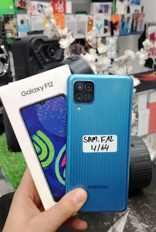 Samsung F12 
