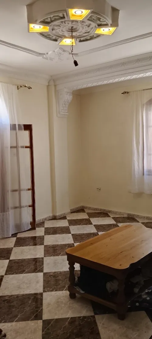 Vente Appartement Niveau de villa F3 Chlef Tenes