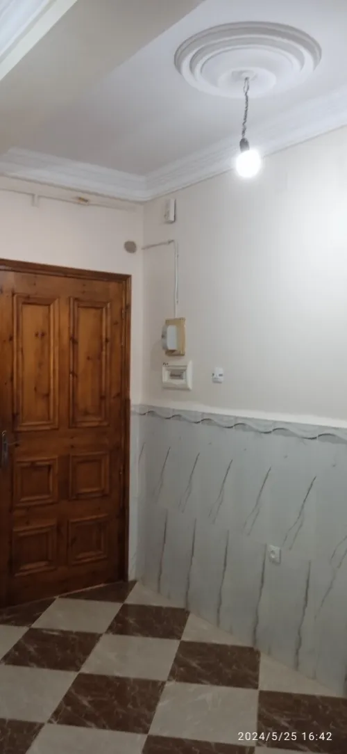 Vente Appartement Niveau de villa F3 Chlef Tenes