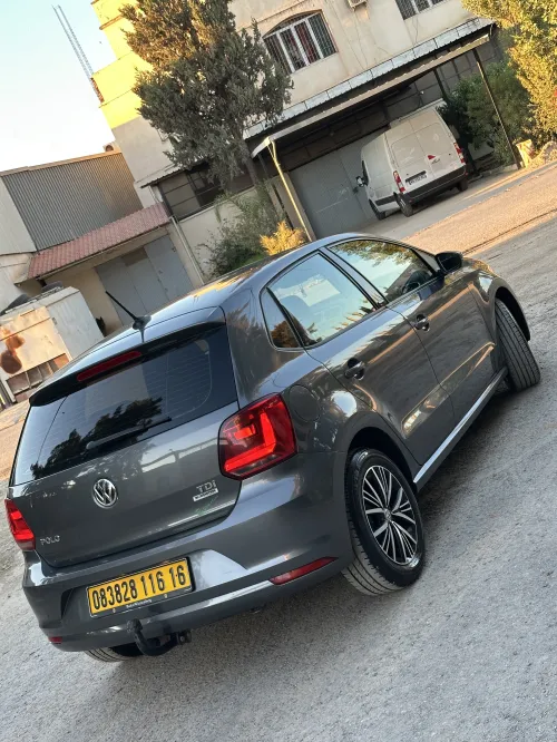Volkswagen Polo 2016 