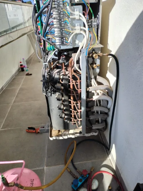 Instalation maintenance et réparation ( ET CLIMATISATION 