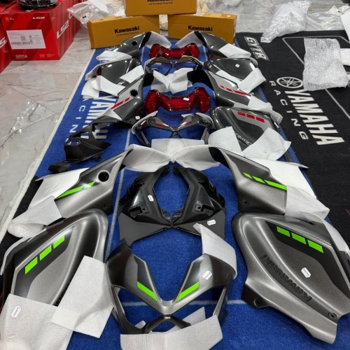 pieces kawa zaki z 900 2017-2026