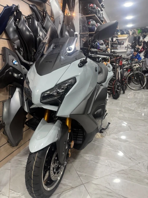 yamaha tmax 563 2026