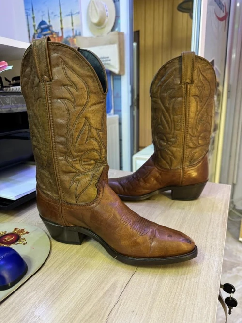 BOTTES SANTIAG -TEXAS USA
