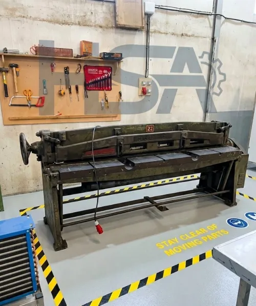 PRESTATION DE SOUTRAITANCE INDUSTRIELLE : TÔLERIE, DÉCOUPAGE ET EMBOUTISSAGE