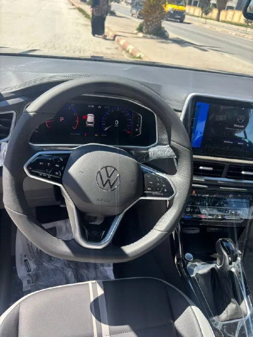 Volkswagen T-Roc 2025 R-Line 