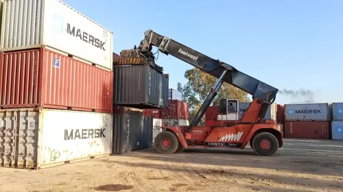 Dépôt de stockage de conteneurs