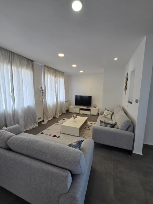 Location Appartement F3 Alger Hydra