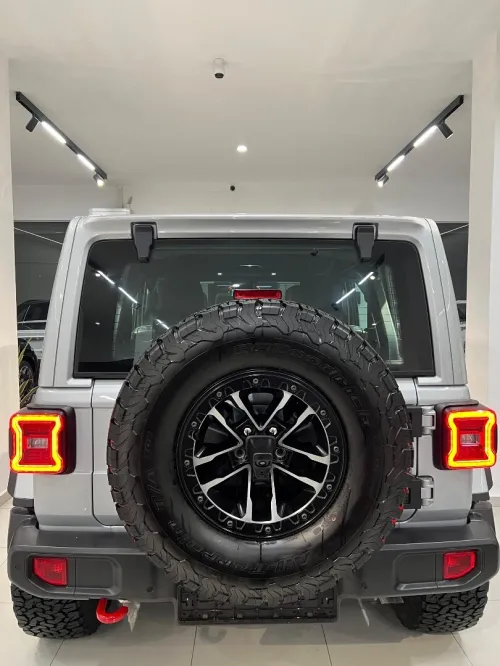 Jeep Wrangler 2025 Rubicon