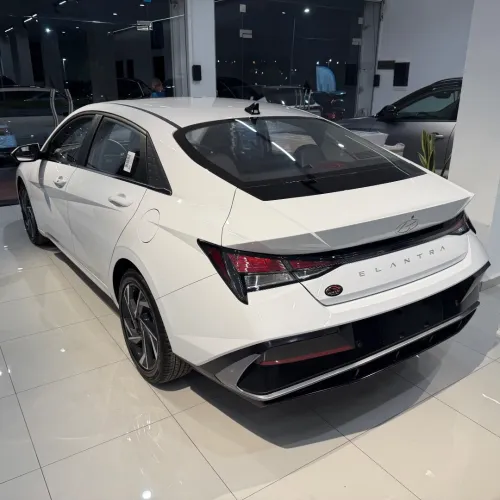 Hyundai Elantra 2025 GLX